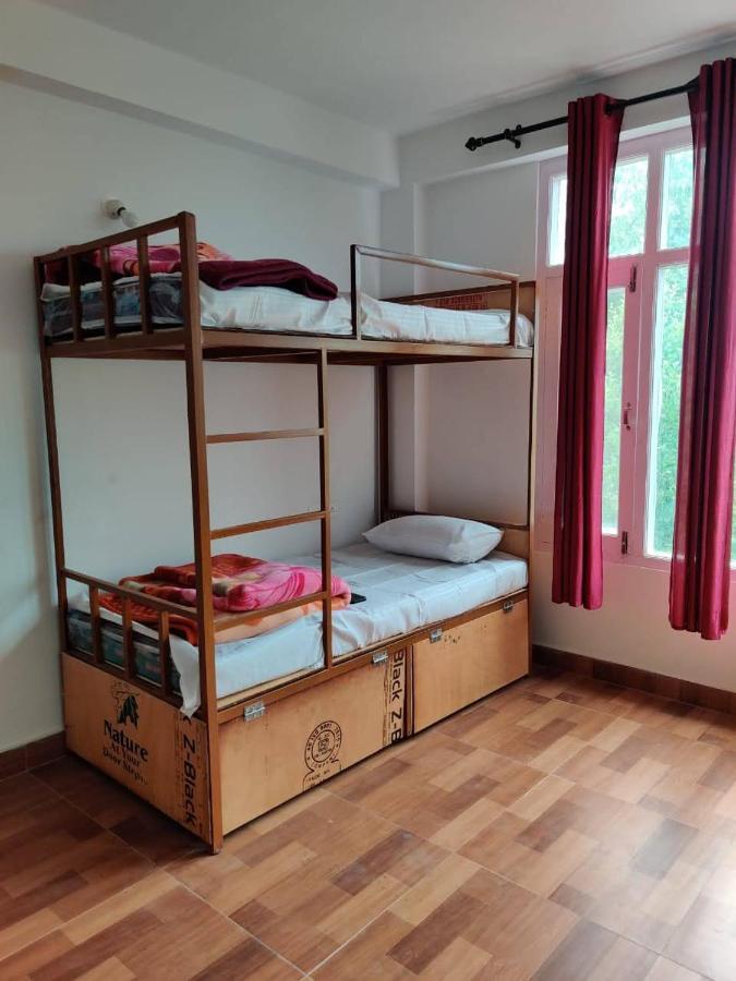 Multiverse Hostel & Stay Manali  Exterior photo